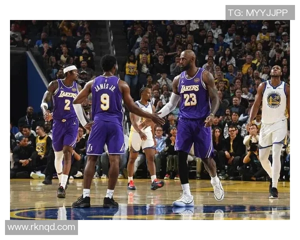 2007年NBA季后赛火箭对湖人经典对决全场录像回放精彩瞬间回顾